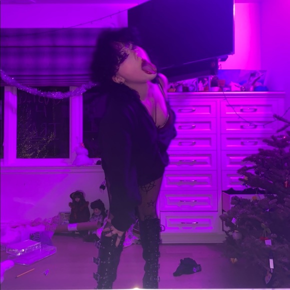 Meet your Posher, Hex - Picture 1 of 1